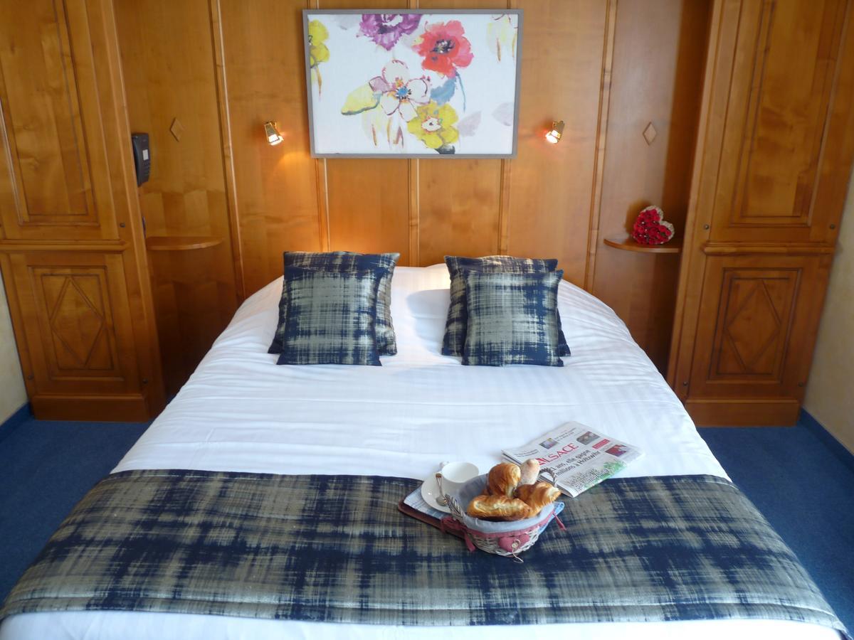 Hotel Le Риквир Екстериор снимка