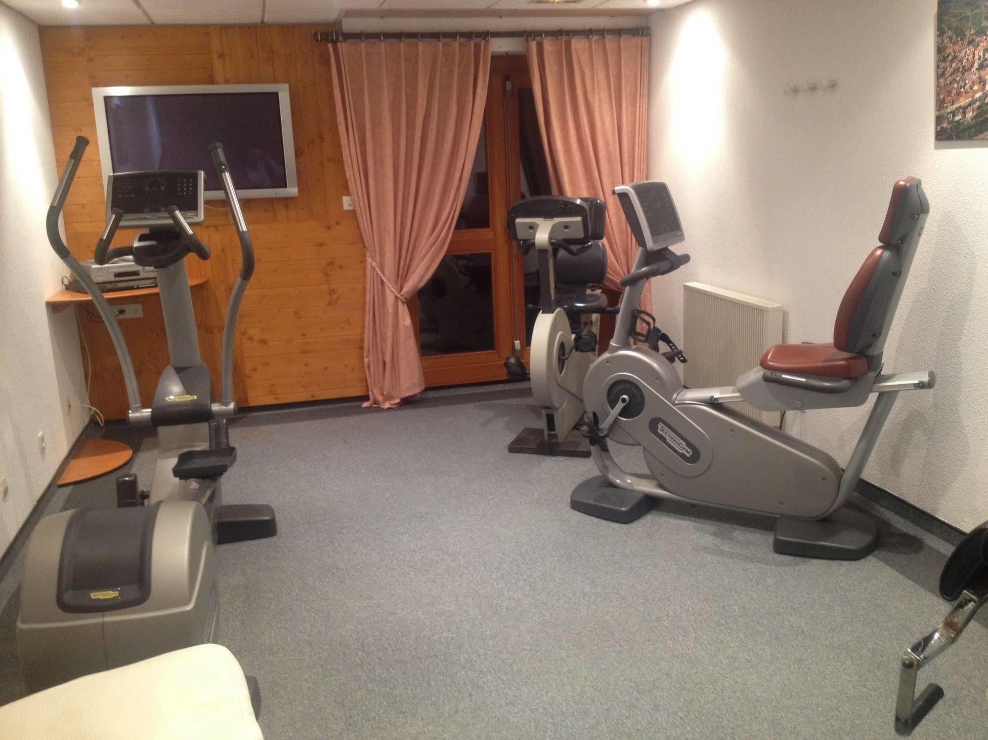 Hotel Le Риквир Екстериор снимка