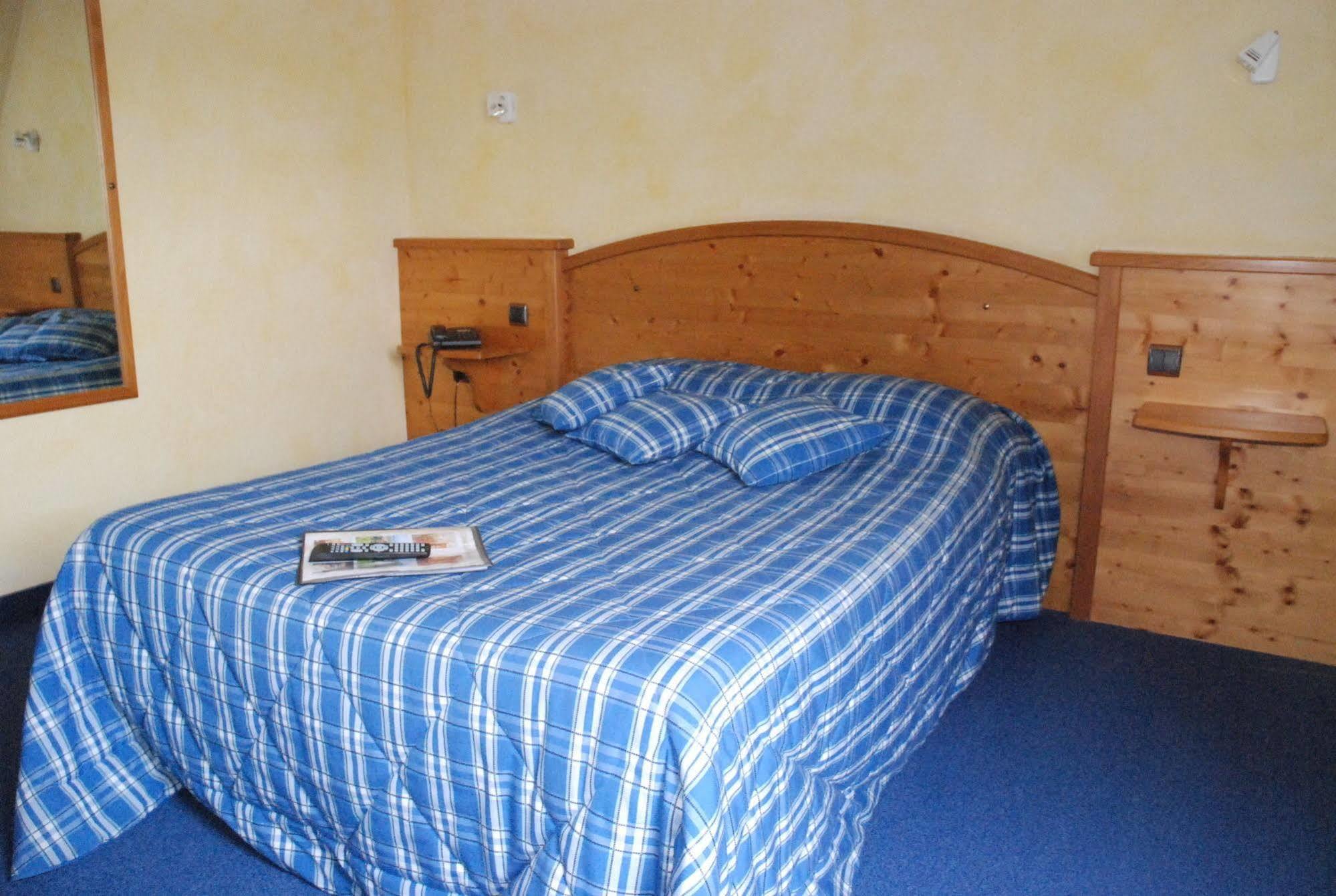 Hotel Le Риквир Екстериор снимка