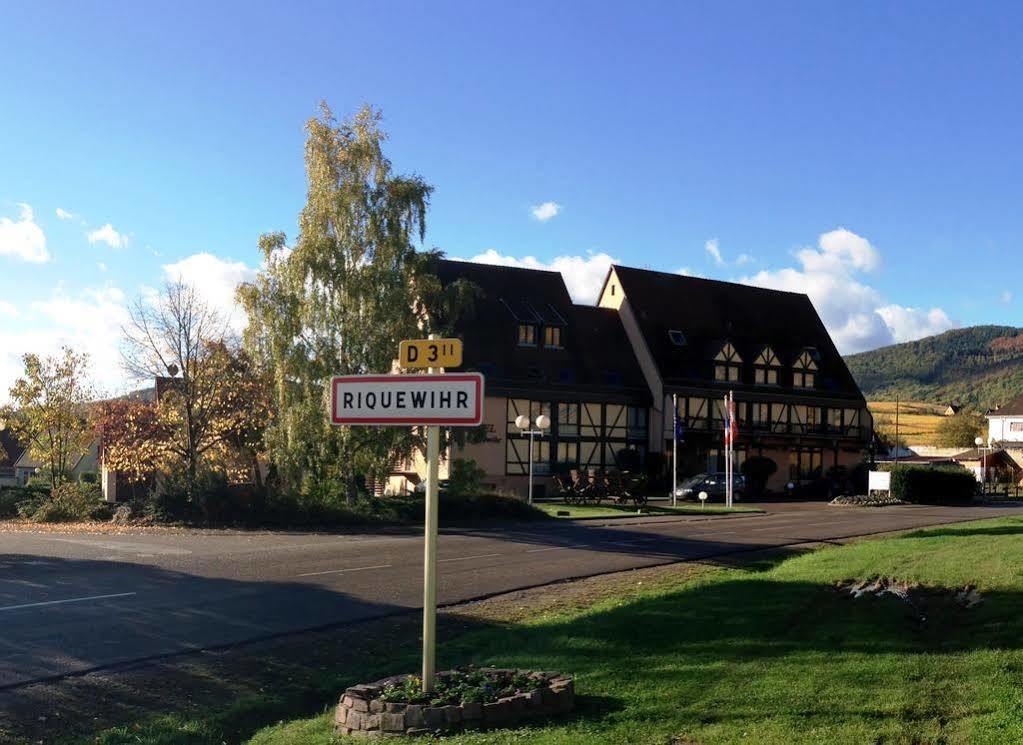Hotel Le Риквир Екстериор снимка